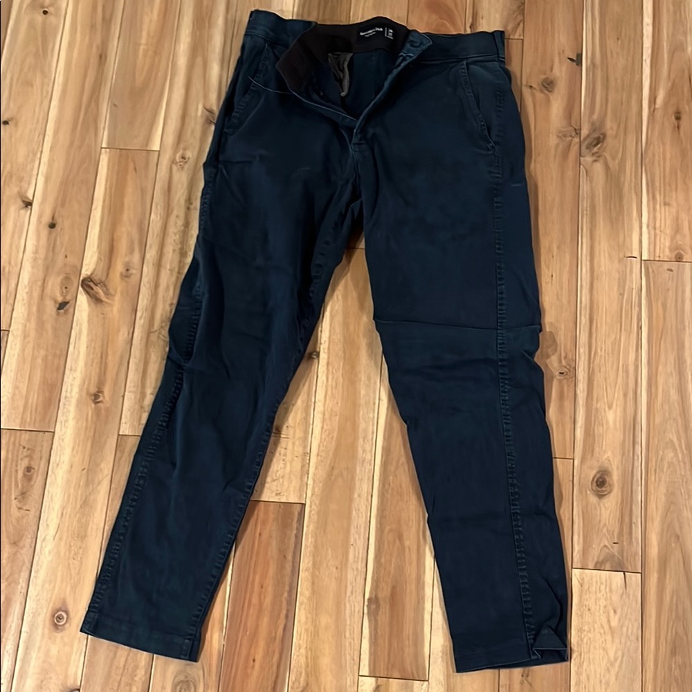 Abercrombie Men's Blue Chino Pants